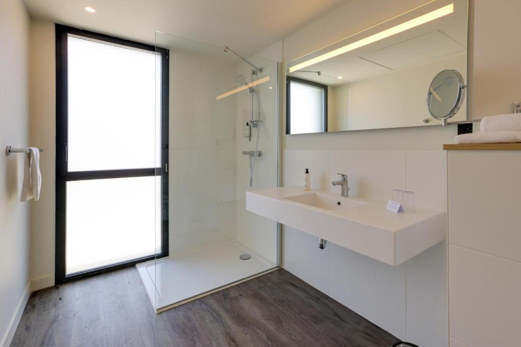 Best Western Armor Park Dinan Et Spa Bagian luar foto